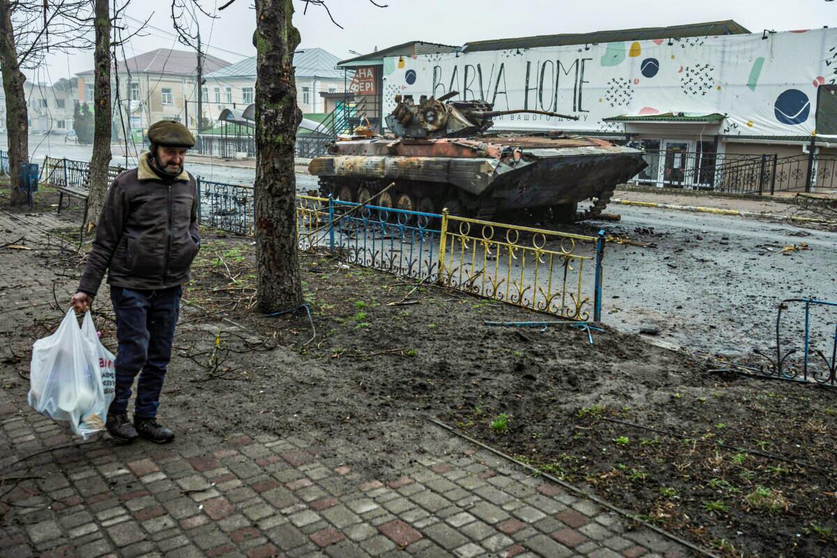 Ukraine Regains Control of Whole Kyiv Region as Russian Forces Shift Focus to East