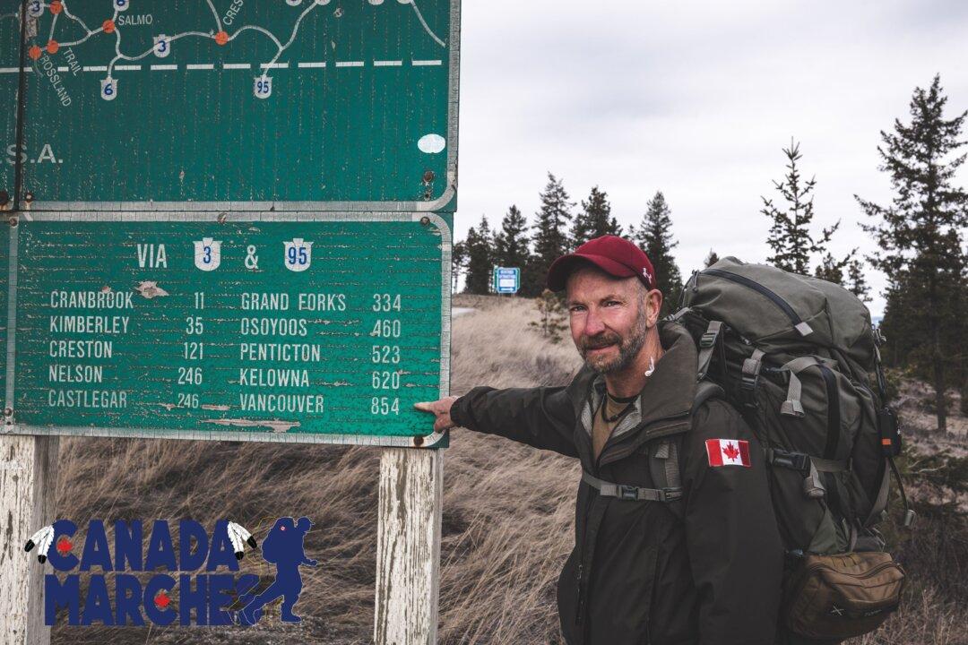 Canadian Forces Vet Completes First 1,000 Km of Trek to Ottawa in Protest of COVID Mandates