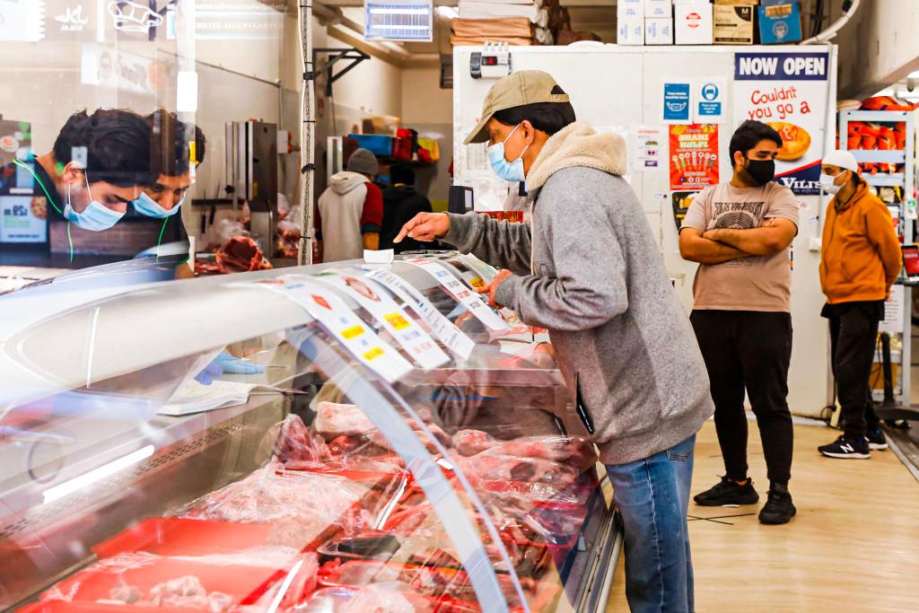 Australian Government Should Raise Minimum Wage by 5 Percent in 2022: ACTU