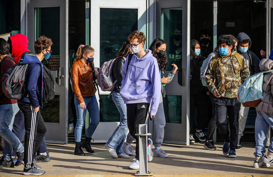 1 in 5 High Schoolers Considered Suicide During Pandemic, Over Half Suffered Emotional Abuse at Home: CDC Stats