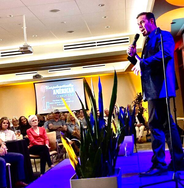 Florida comedian Tim Wilkins talks about his experiences with airline pilots during an "Unapologetically American Comedy Tour" in Scottsdale, Ariz., on March 31. (Allan Stein/The Epoch Times)