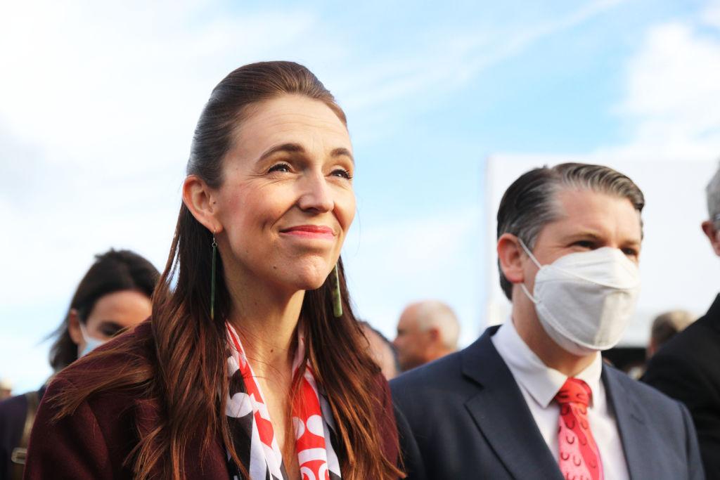 China to Remove Tariffs for Wood and Paper Imports From New Zealand