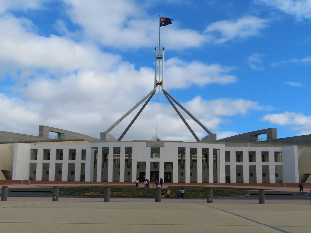 Federal Workplace Changes Set to Pass Lower House