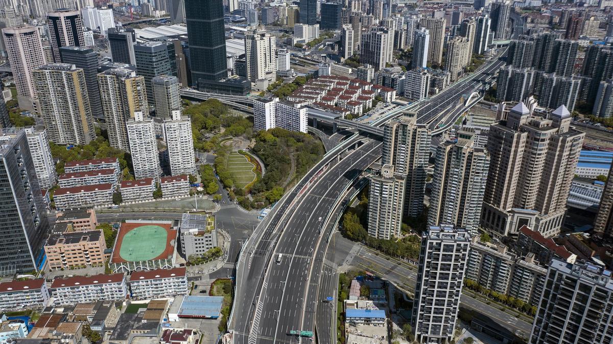 Recent Surge in China’s COVID Cases Challenges Beijing’s Narrative