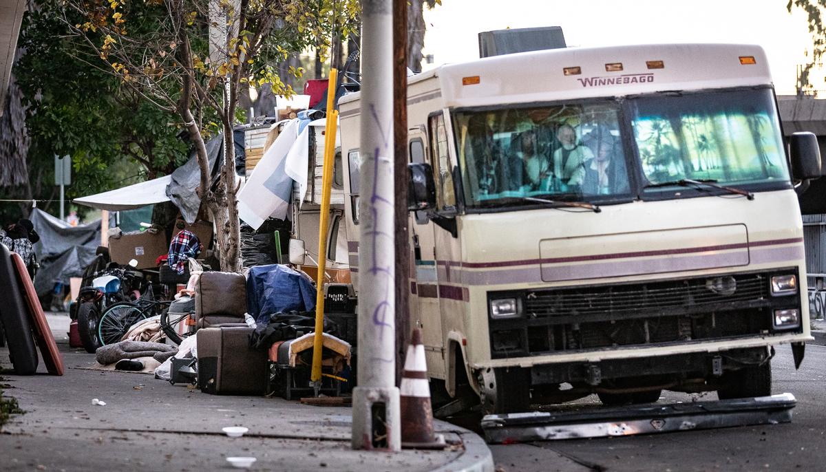 San Diego Regional Task Force on Homelessness Calls For Volunteers