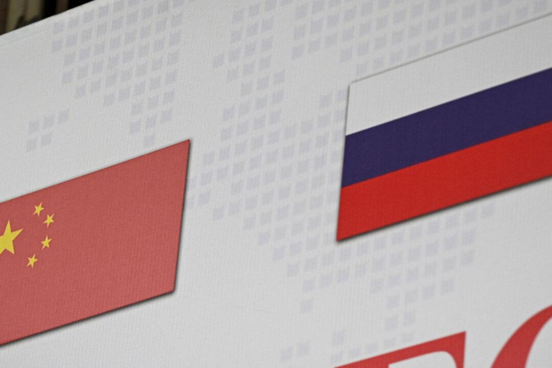 Chinese Defense Minister to Visit Russia for Talks With Military Leaders