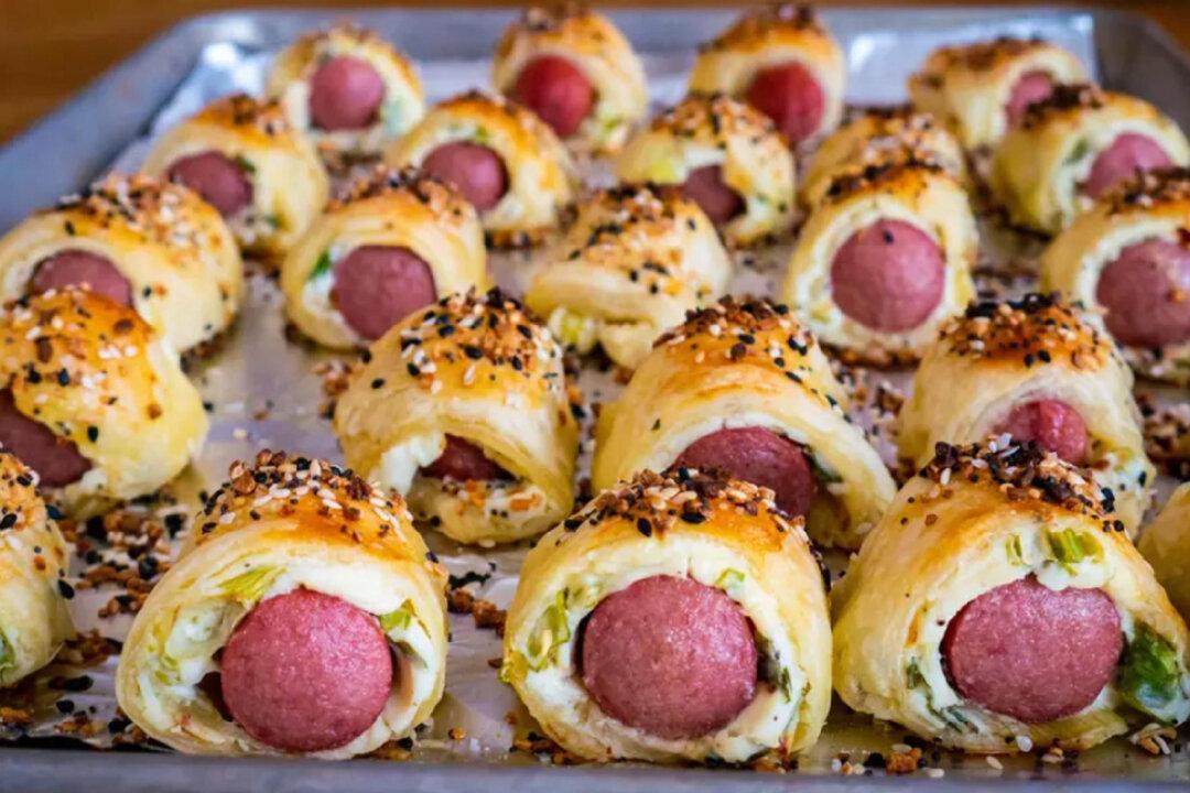 Everything Bagel Pigs in a Blanket