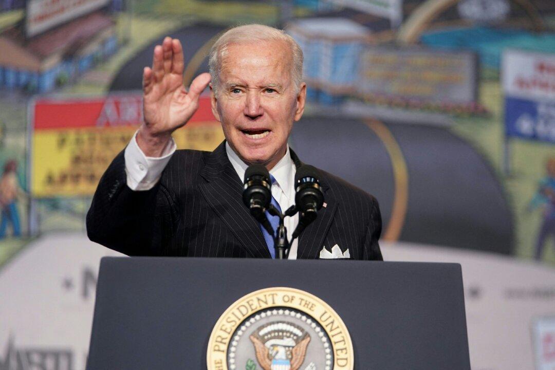 US Announces New Sanctions Against Russia, Targeting Investments, Banks, Putin’s Daughters