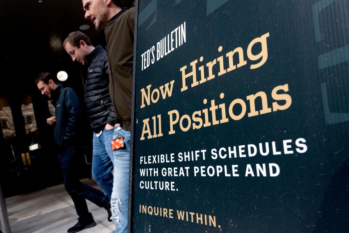 US Economy Adds Better-Than-Expected 428,000 Jobs in April