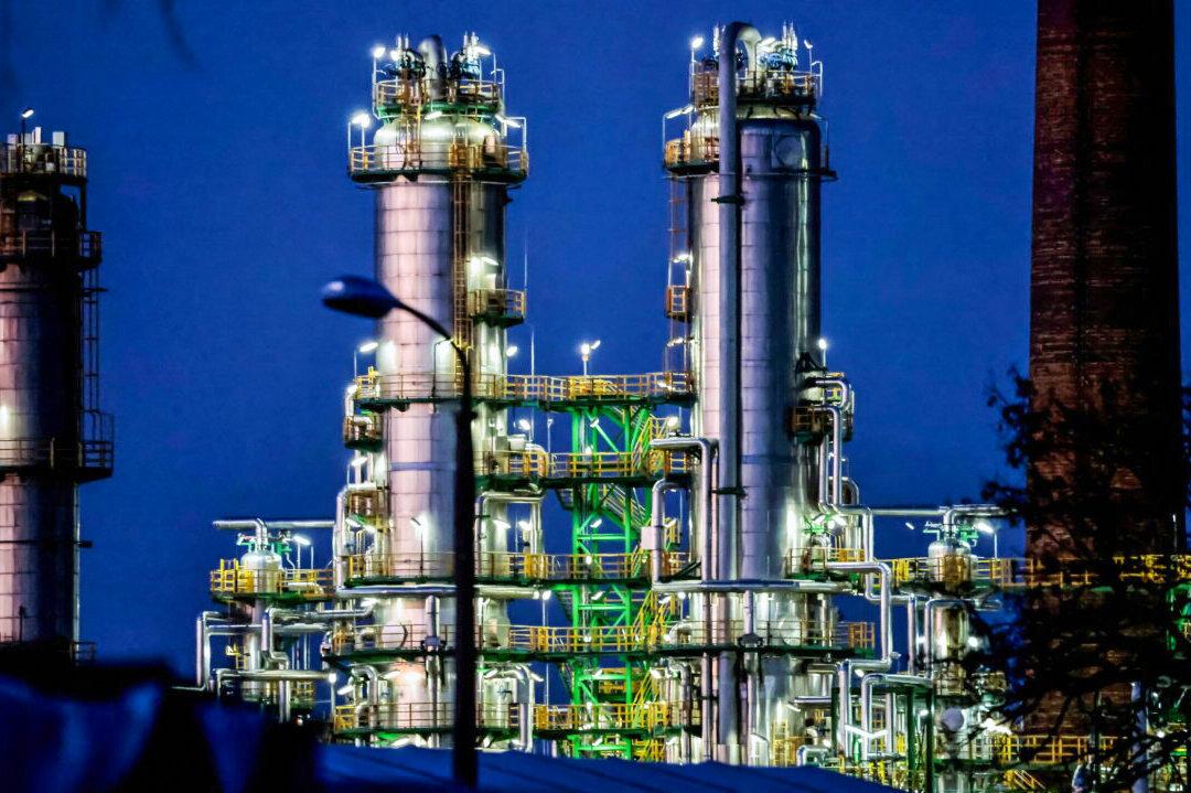 German Government to Take Control of Gazprom’s German Subsidiary