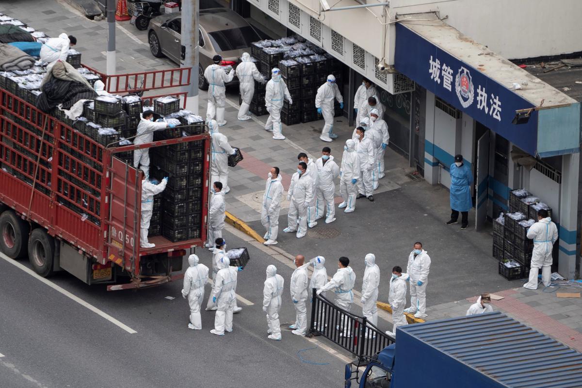 Unrecorded Deaths Plague Hospitals in Locked-Down Shanghai