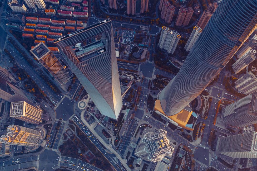 People of Shanghai Forced Into Hard Lockdown