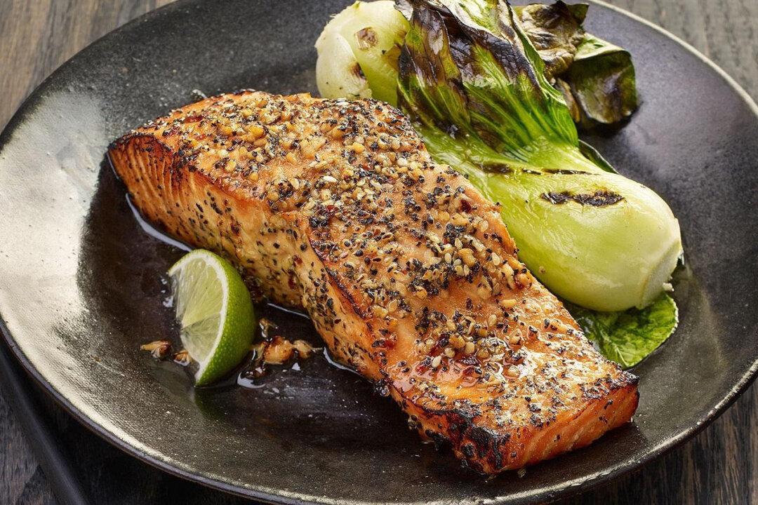 Grilled Salmon With Peppered Soy Glaze