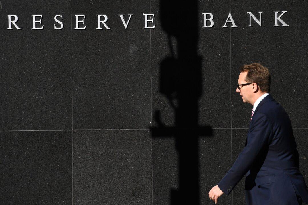 Australia Likely to Lift Official Interest Rate to 4.6 Percent, Deutsche Bank Predicts