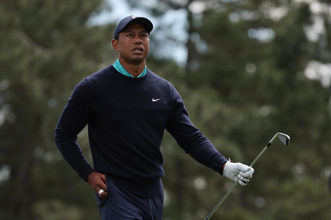 Scheffler Takes Control of Masters While Woods Stays in Hunt