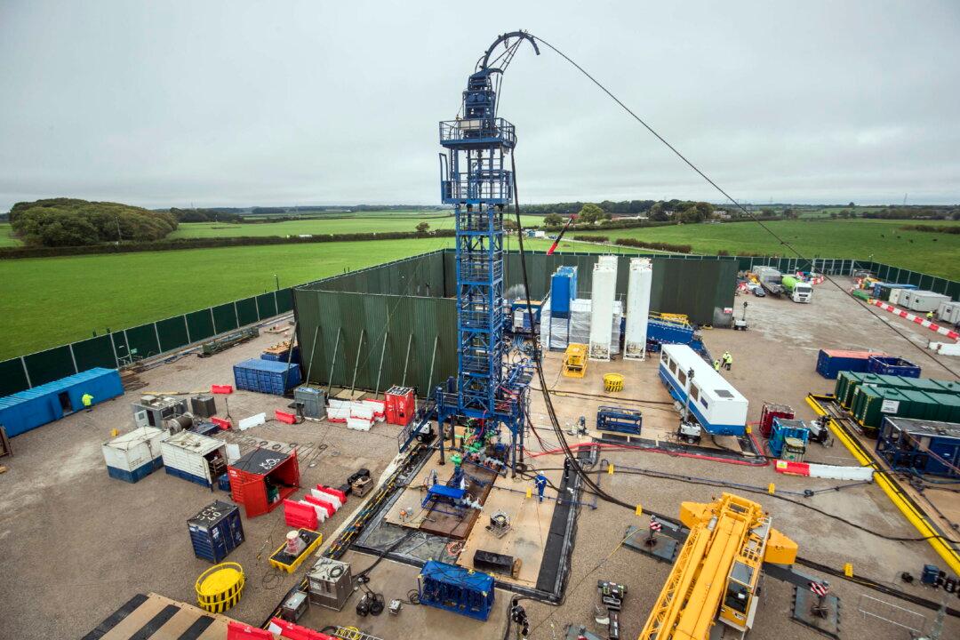 UK Shale Gas Firm Slams PM Sunak for Restoring Fracking Ban
