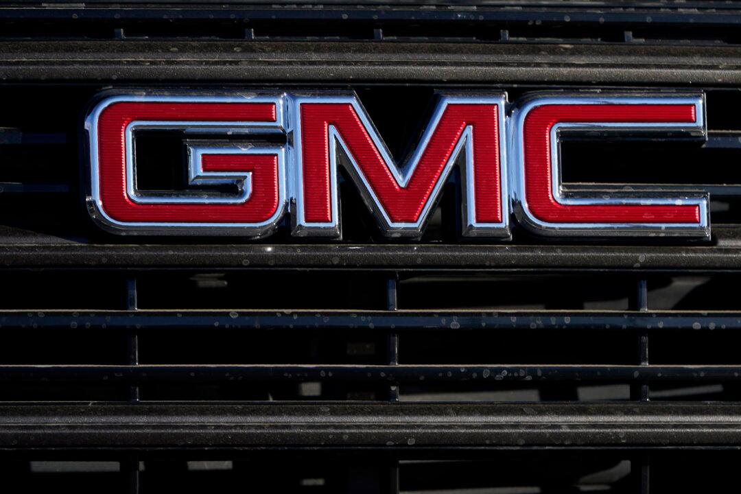 GM Recalls Nearly 682,000 SUVs, Windshield Wipers Can Fail