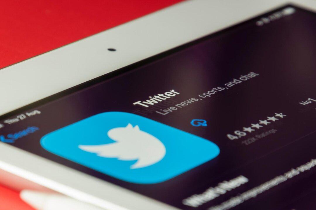 Elon Musk Says Twitter Should Have This Signal-Like Feature to Ensure Privacy