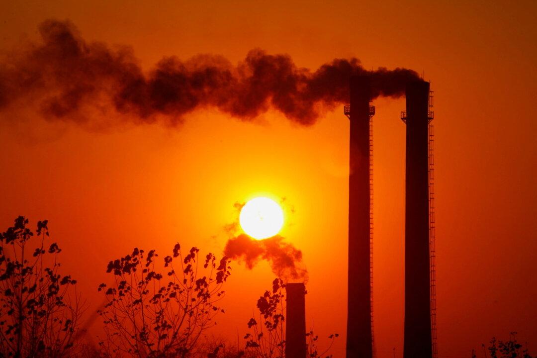 Oil Declines to Lowest Level Since March Following IEA Announcement, Lockdowns in China, and Strengthening Dollar