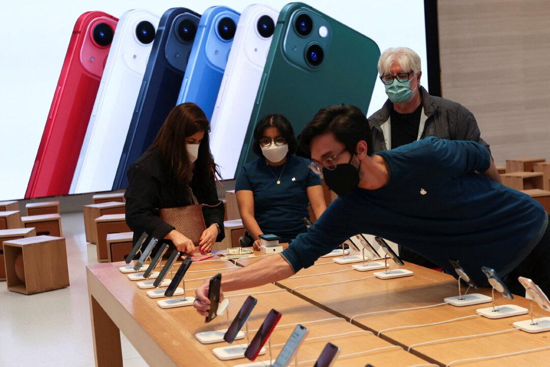 Apple’s Newest Line Dominated iPhone Sales in Q1: What It Could Mean for Earnings