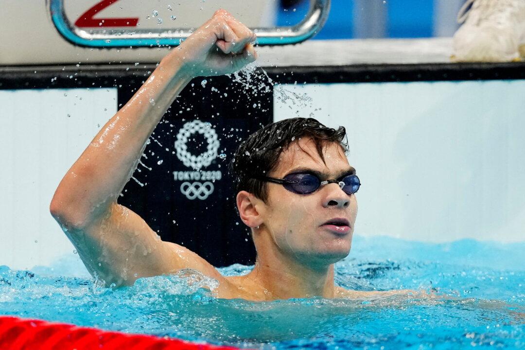 FINA Suspends Olympic Champion Rylov for 9 Months Over Putin Rally