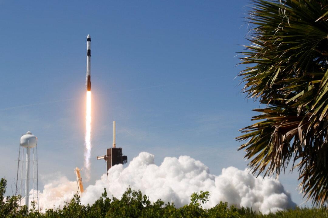 All-Private Astronaut Team Returns Safely From Landmark Space Station Visit