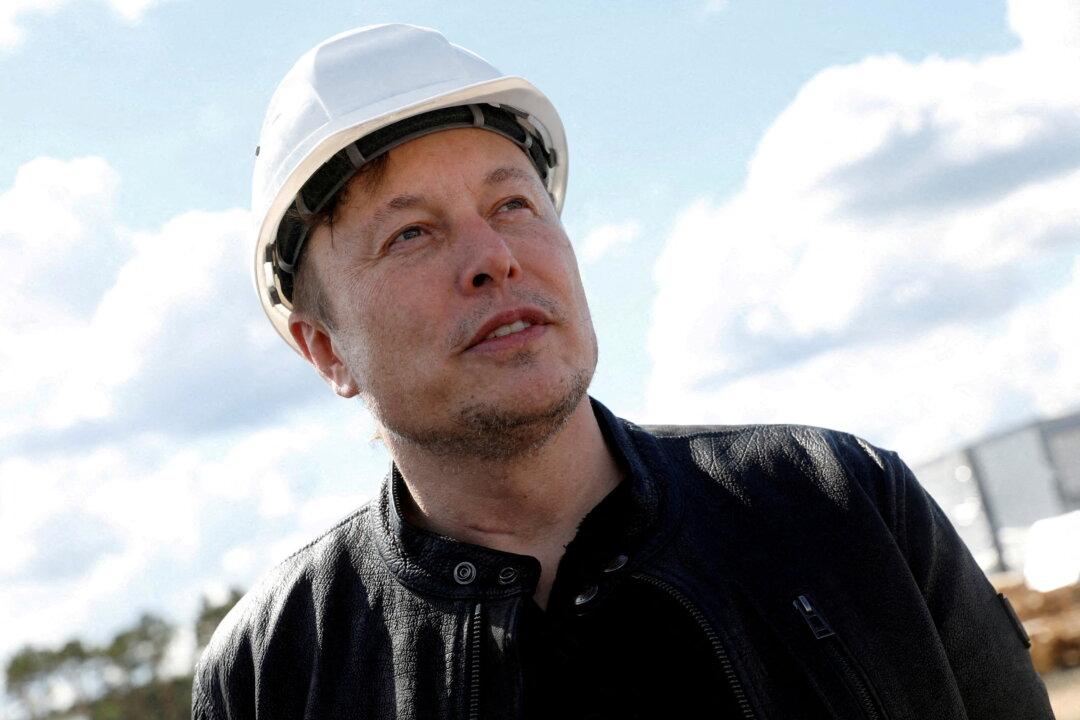 White House Designates Elon Musk ‘Anti-Labor Billionaire’