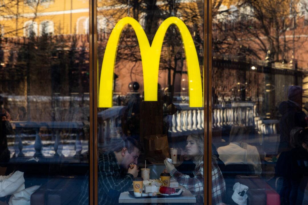 McDonald’s in the Spotlight as Investors Seek Details of Lost Russia Revenue