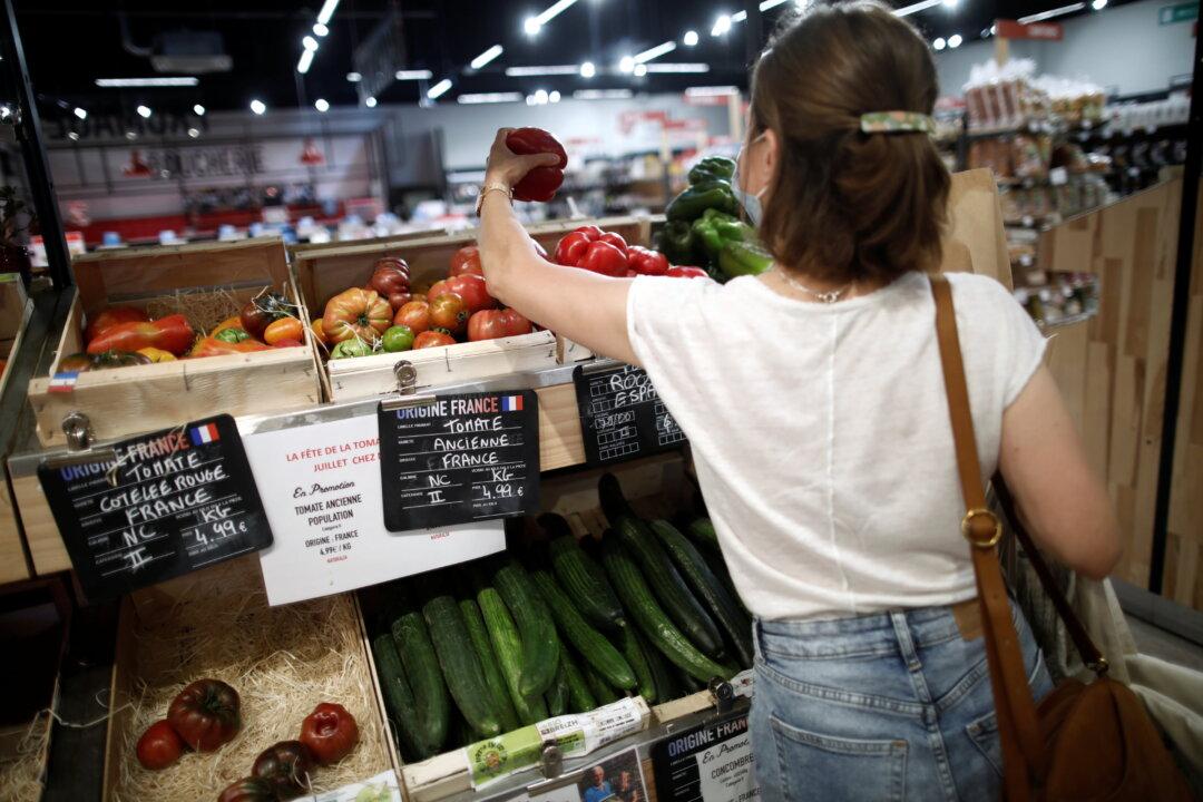 French April Inflation Higher Than Expected at Record 5.4 Percent