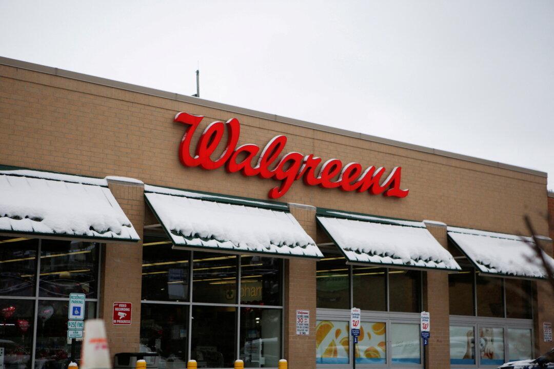 Walgreens Fed Opioid Addiction, Florida Says as Trial Starts