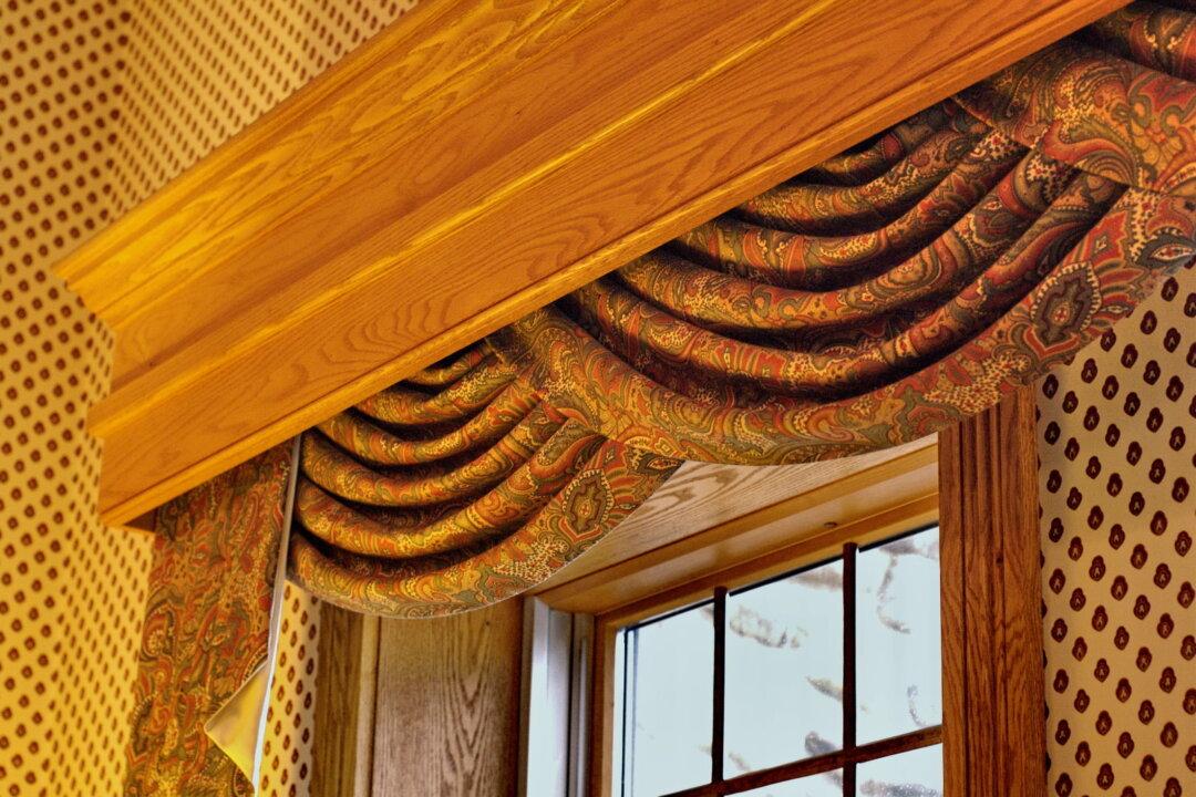 Install a Wooden Window Cornice