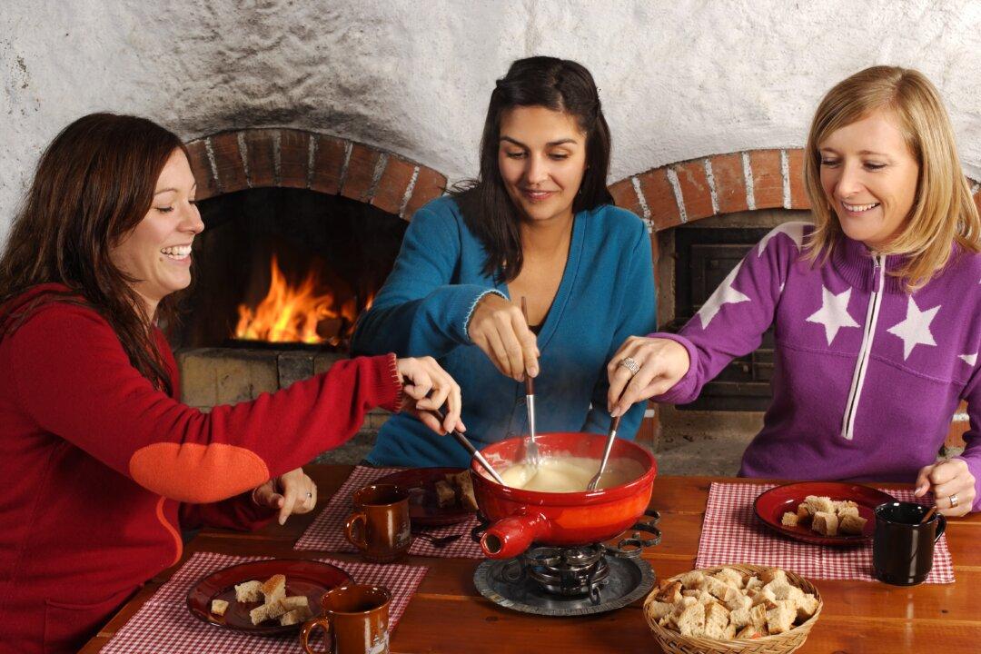 OUICOOK: Cheese Fondue Day