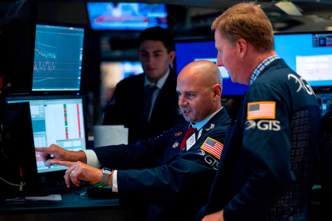 Explainer: Why are Yield Curve Inversions Seen as a Recession Indicator?