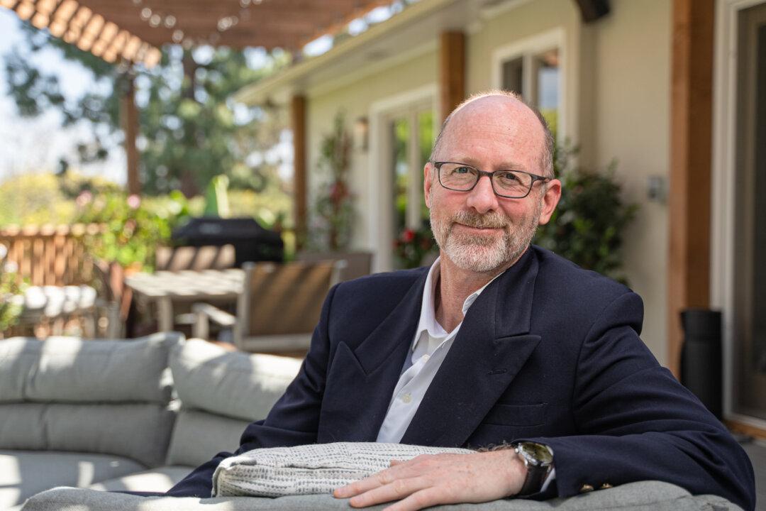 Fear During Pandemic More Significant Than the Virus Itself: Psychiatrist Mark McDonald