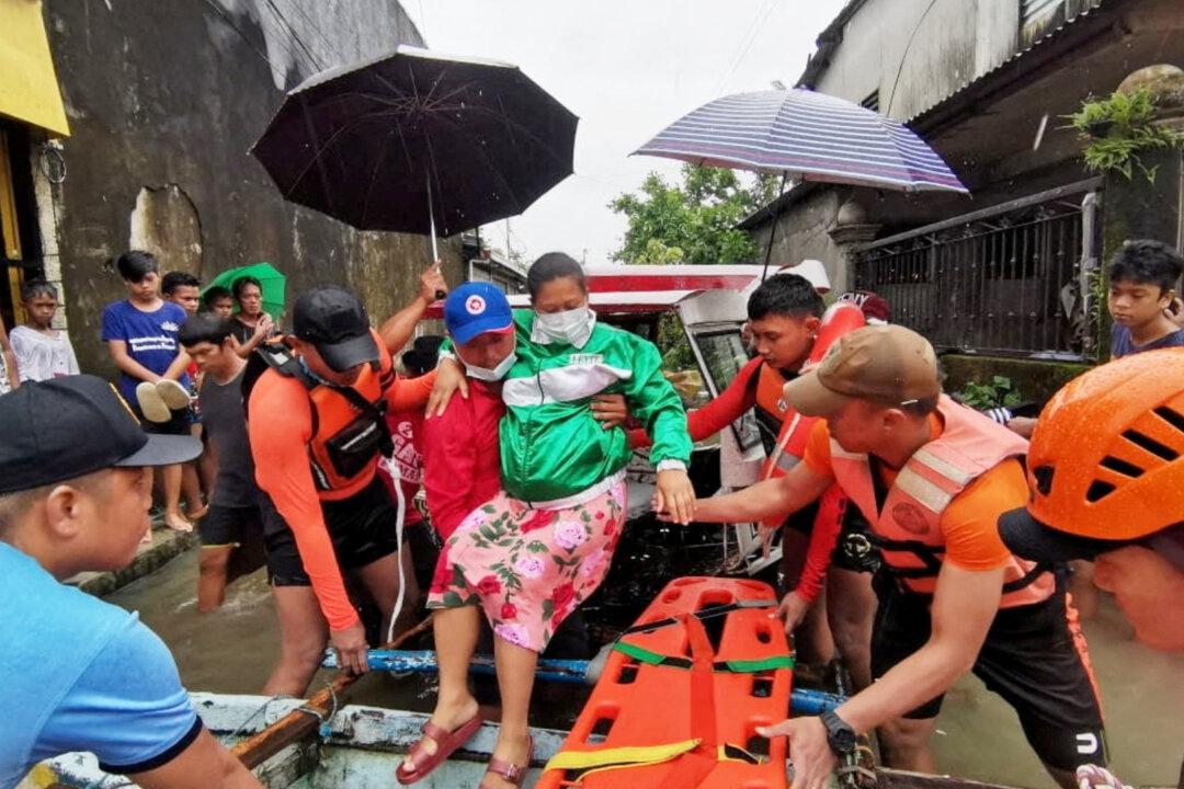 Philippines Rescuers Race to Find Survivors After Storm Wreaks Havoc