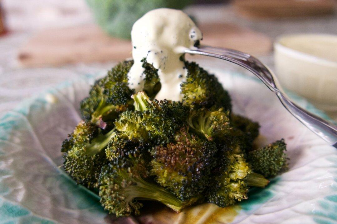 Crispy Broccoli With Lemony Hollandaise