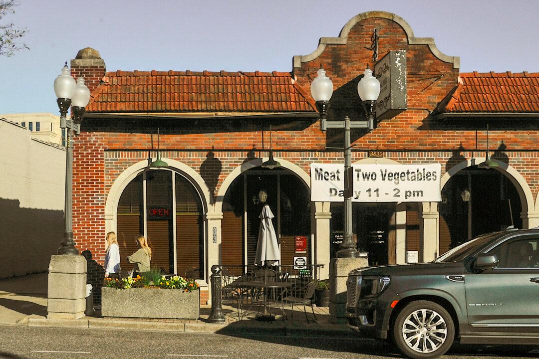 Meet the Characters in the Charming Small Town of Homewood, Alabama