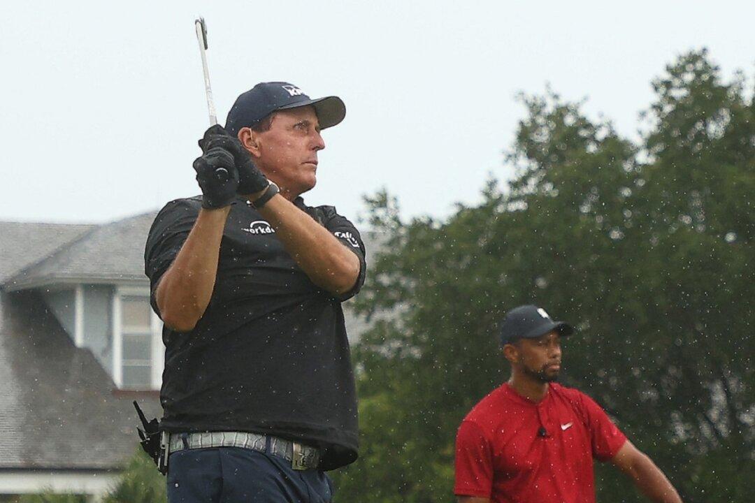 Reports: Tiger Woods, Phil Mickelson Enter US Open