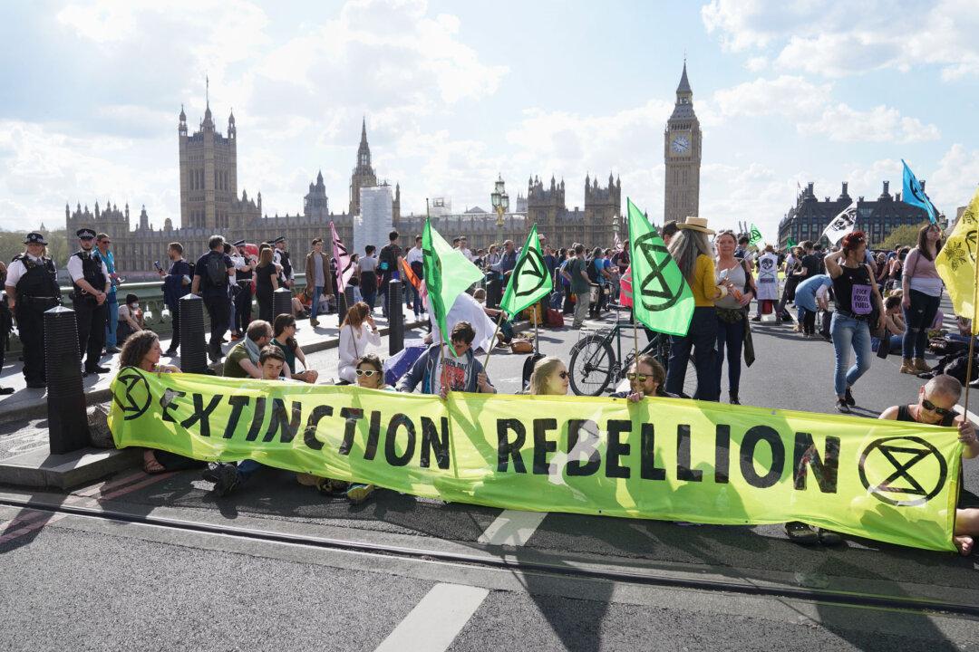 Extinction Rebellion to ‘Temporarily’ Stop Using Public Disruption Tactics