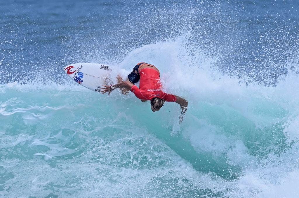 Four Aussie Men Through to Quarter Finals at Bells Beach