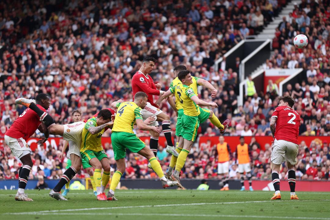 Manchester United’s Ronaldo Scores 50th Hat Trick in 3–2 Win Over Norwich City