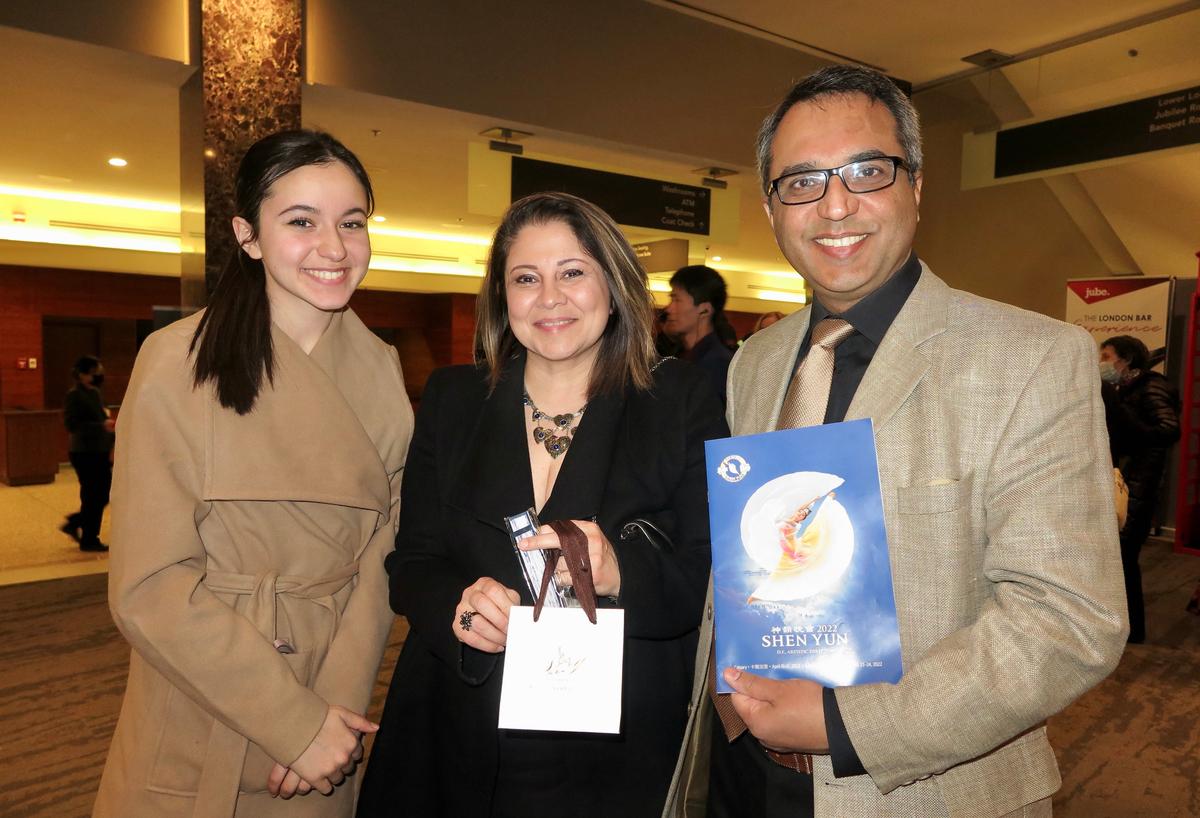 ‘I Came to See Shen Yun With My Eyes, but I See With My Spirit,’ Audience Member Says