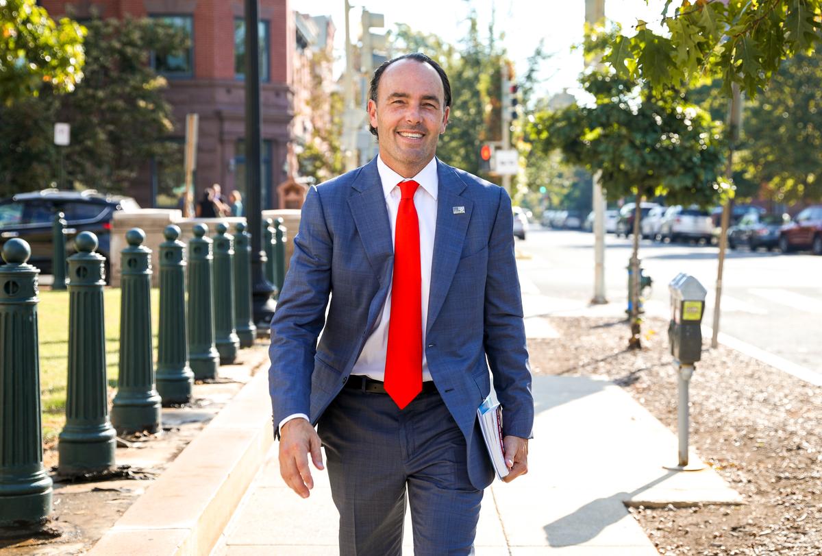 China’s Bond Market Is a Sign of a Collapsing Economy, Says Kyle Bass