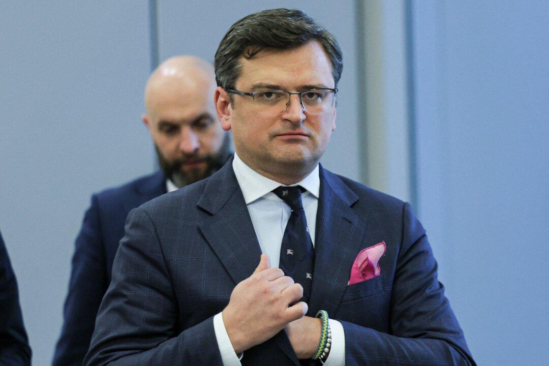 Ukraine Defense Ministry Tells Critics, ‘We Need Ammunition, Not Advice’ in Video Targeting ‘Warfare Experts’