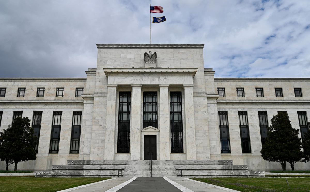 Fed Paying Banks to Not Lend Has Cost $1.5 Billion in 4 Weeks