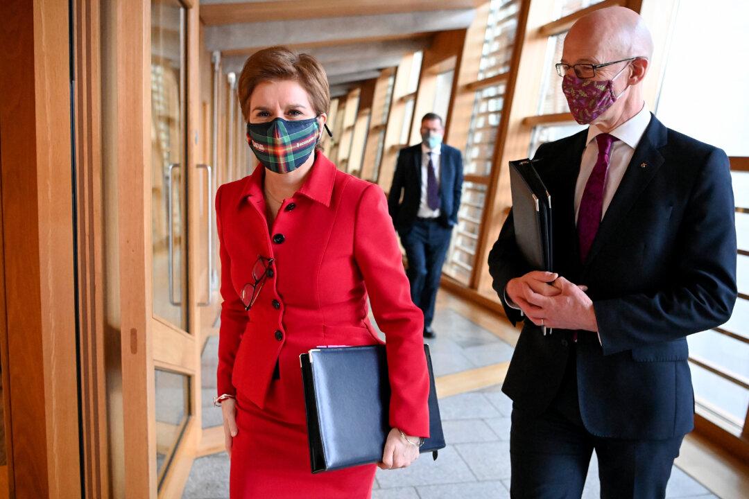 Scotland to Switch Off COVID-19 Vaccine Passports for Domestic Use