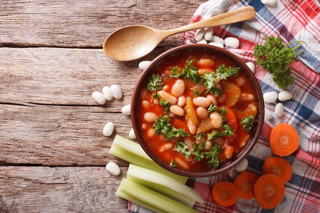 Diabetes Quick Fix: Greek Bean and Vegetable Soup (Fassoulada)