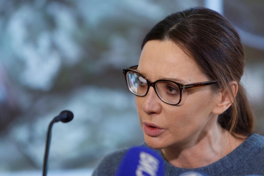 Wife of Putin Ally Held in Ukraine Accuses Kyiv Authorities of Beating Her Husband