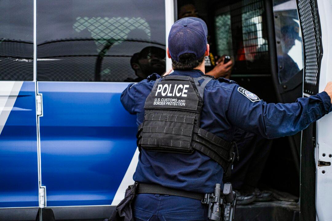 Illegal Immigrant Pleads Guilty to Attempted Murder of US Federal Agent