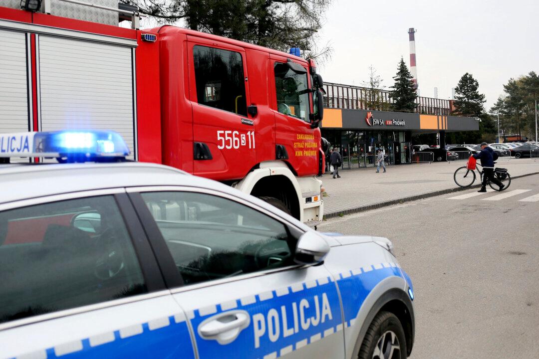 Polish Coal Mine Blast Kills Five, Others Trapped in Shafts